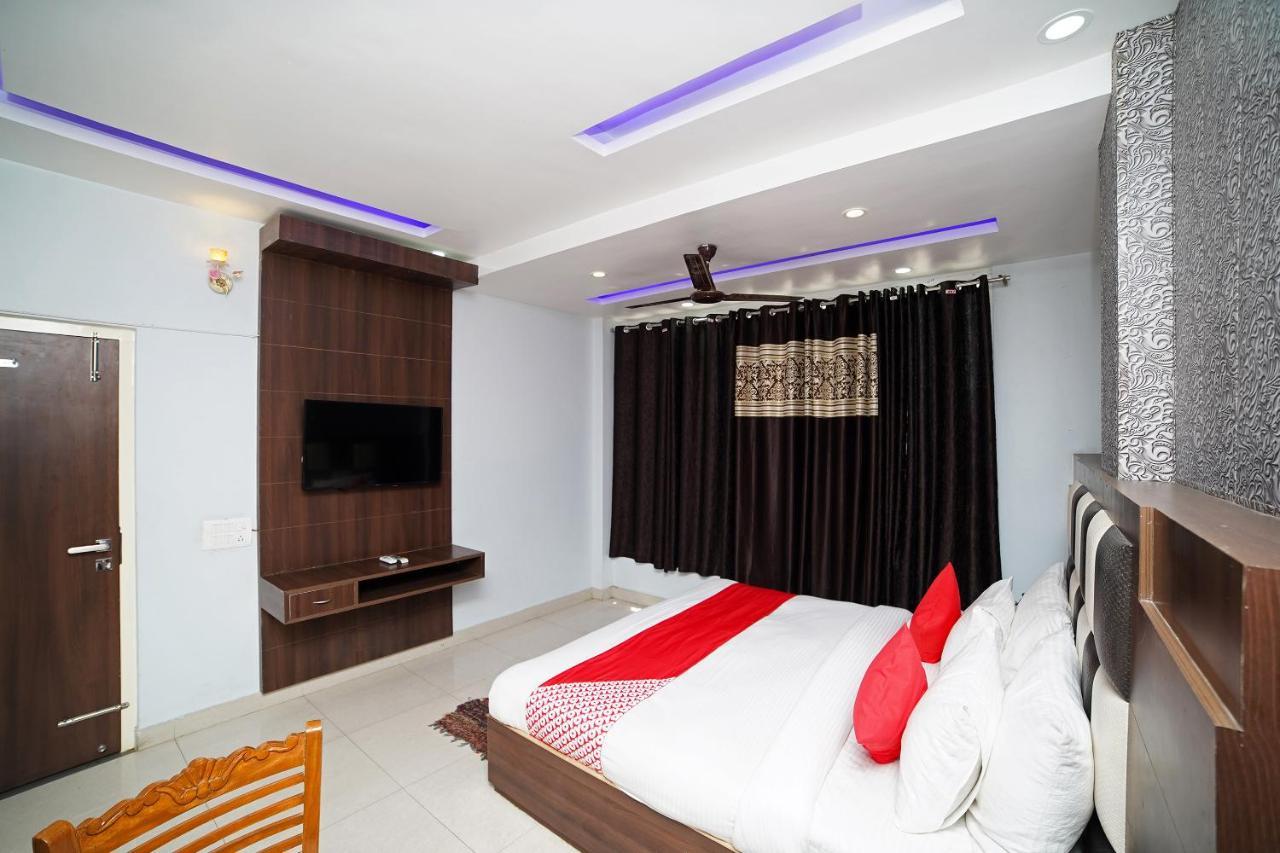 Oyo 39539 Hotel Vansh & Restaurant Kashipur Exterior foto